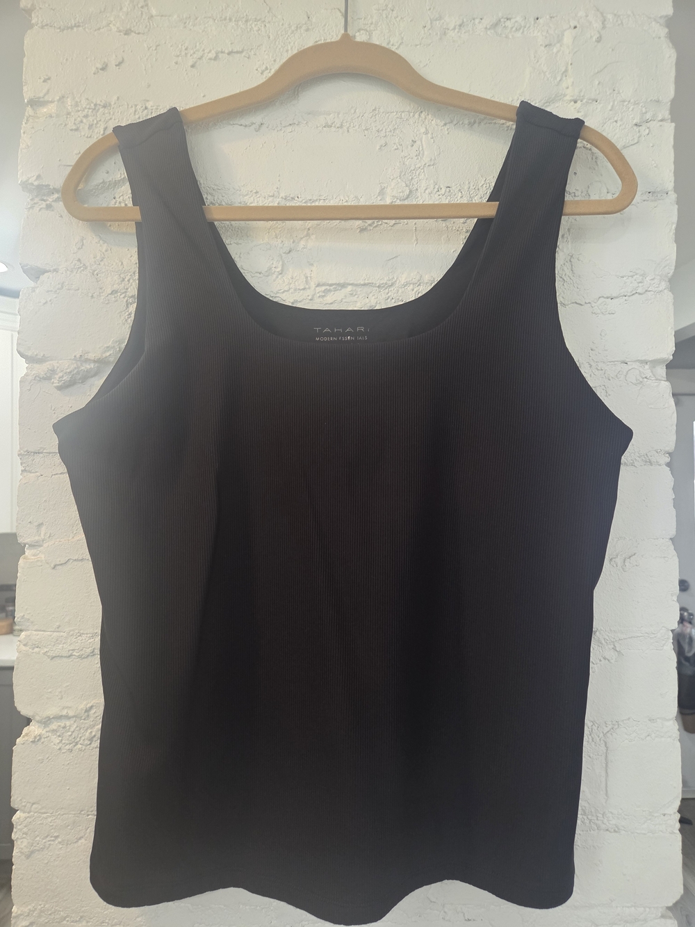 Tahari Modern Essentials Black Ribbed Tank Top — Scoop Neck